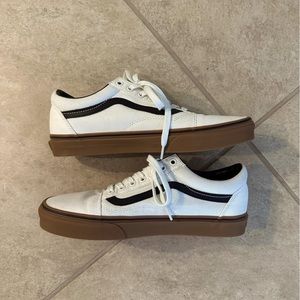 LIKE NEW Men’s Old Skool Vans